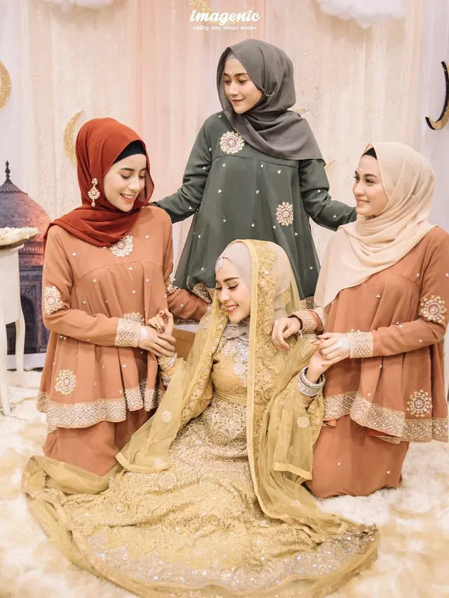 Seleb Tanah Air yang Jalani Prosesi Henna Night. (Sumber: Instagram/hamidahrachmayanti)