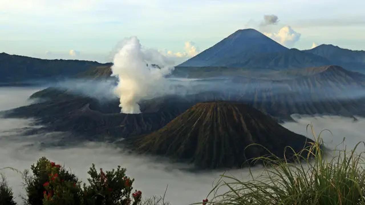 Backpacker Pemula? Ini Destinasi di Pulau Jawa yang Harus Kamu Kunjungi
