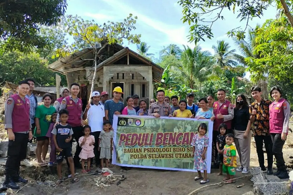 Kegiatan trauma healing yang digelar oleh Polda Sulut bagi warga terdampak banjir di Kota Manado.