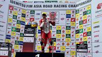 Fadillah Arbi Aditama memenangi race kedua kelas AP250 ARRC 2025 Seri Buriram di Sirkuit Internasional Chang, Buriram, Minggu (27-4-2025). (Bola.com/Aning Jati)