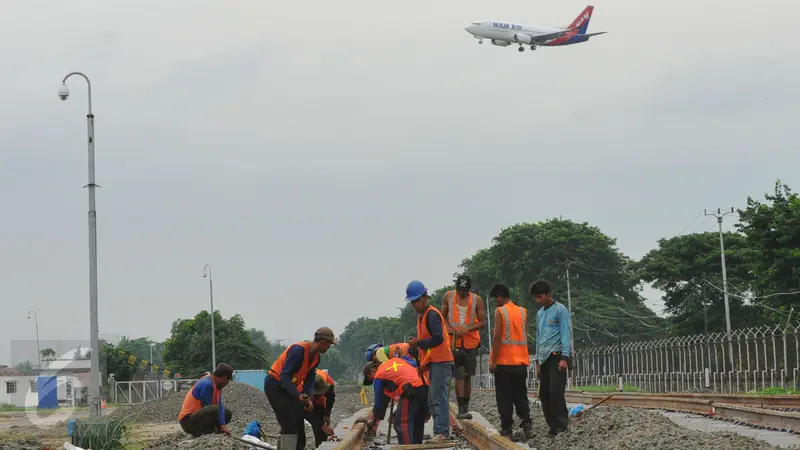 Kereta bandara Soekarno Hatta ini akan dioperasikan dengan tenaga listrik, layaknya KRL Jabodetabek.