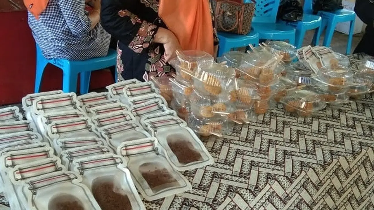 Hasil olahan ikan oleh Organisasi Dharma Wanita Persatuan (DWP) Kabupaten Boalemo di tengah pandemi (Arfandi Ibrahim/Liputan6.com