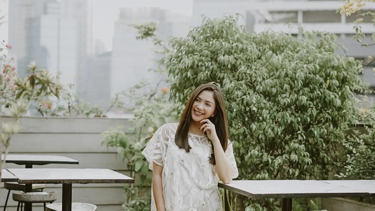 Inspirasi Baju Brokat Ala Jessica Mila