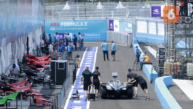 Suasana Sirkuit Formula E Jakarta Jelang Balapan