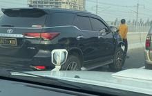 VIDEO: Kronologi Fortuner Pelat Polisi Tabrak Minibus di Tol MBZ, Mendadak Ganti Nopol Sipil