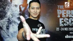 Menurut Demian, setelah dikenal pada skala internasional, maka seorang pesulap wajib menampilkan standar berbeda.
