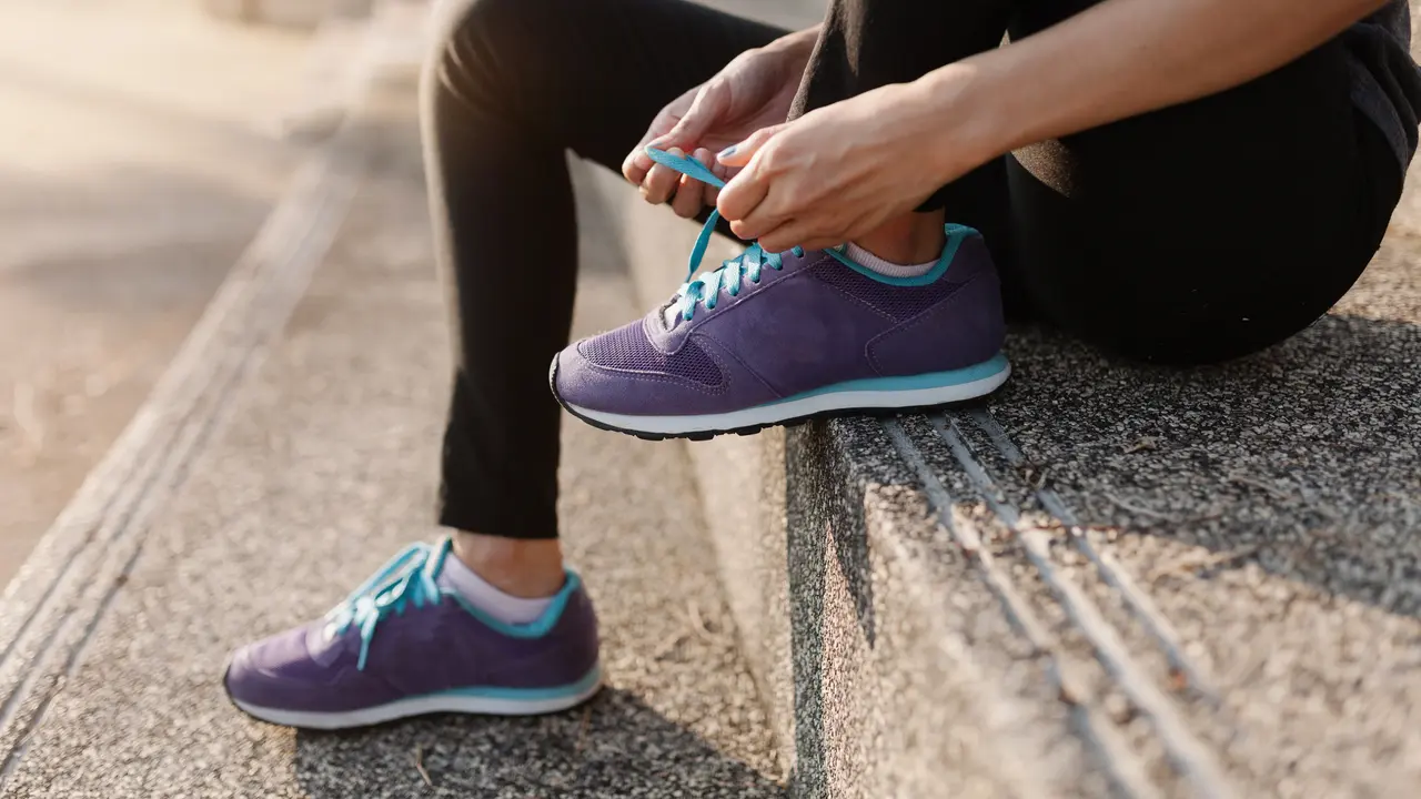 Bye-Bye Bau! 5 Trik Ampuh agar Sepatu Tetap Wangi Sepanjang Hari