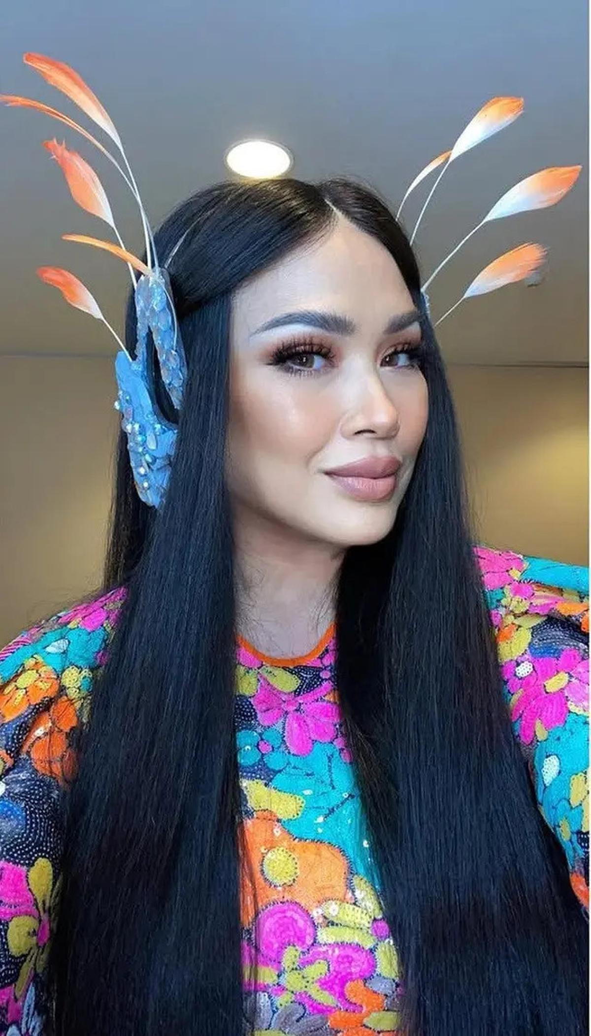 10 Model Rambut Panjang Lurus Ala Titi DJ, Inspirasi Gaya Elegan dan Menawan