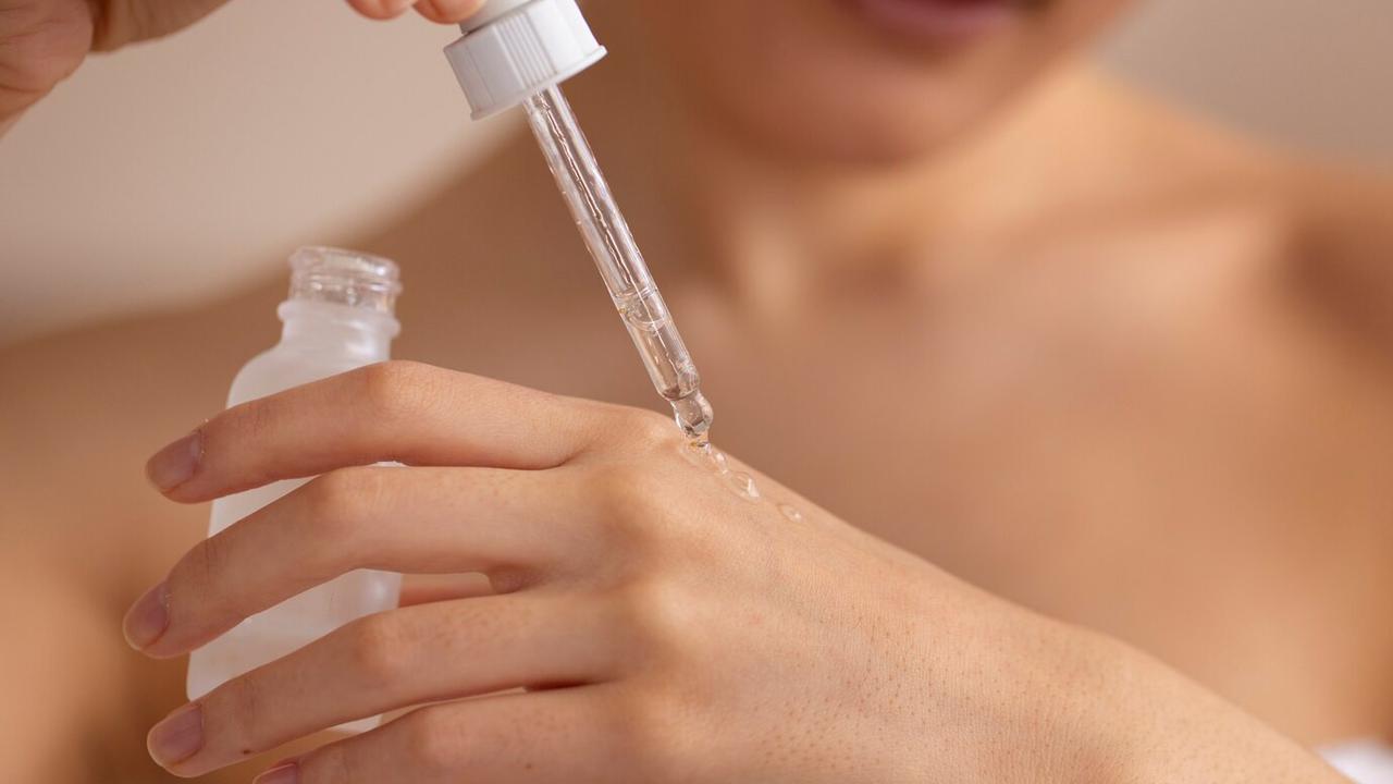 Ini Urutan Pakai Skincare Malam yang Benar, Lakukan agar Muka Glowing  Maksimal