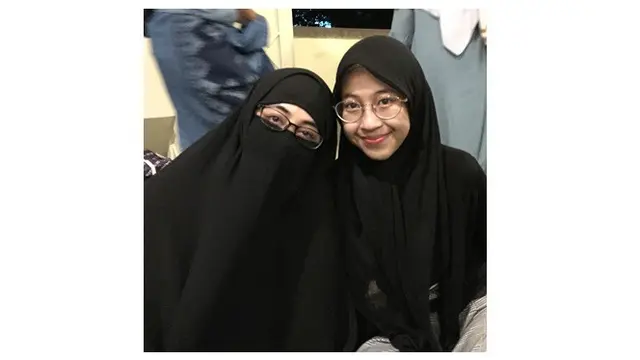 7 Potret Kebersamaan Adiba Khanza dan Sang Ibunda Umi Pipik, Selalu Kompak