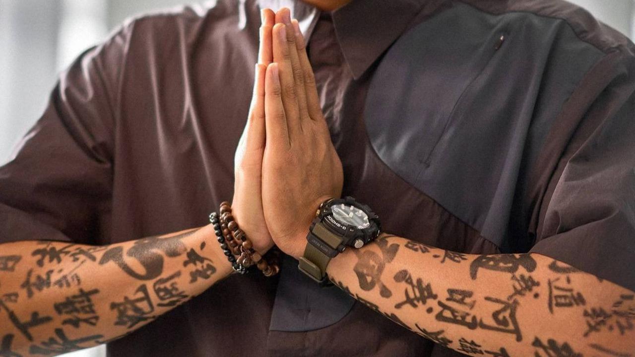 Jadi, jangan sampai ketinggalan, menyaksikan penampilan mereka di bioskop, karena pengalamannya akan sangat berbeda sekali.