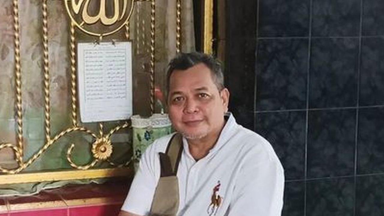 Tinggal di Sebuah Gudang Sampai Diceraikan Istri, Berikut 8 Potret Terbaru Pelawak Unang Bagito yang Jatuh Miskin