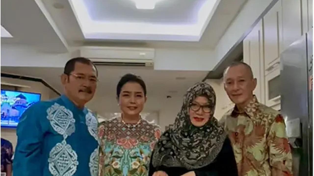 7 Momen Lebaran Mayangsari Bersama Keluarga Besar, Khirani Rayakan di Melbourne