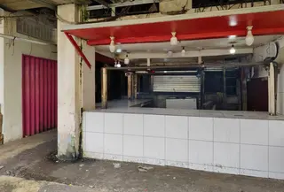 Kios pedagang daging sapi di Sukabumi sepi. (Liputan6.com/Fira Syahrin)