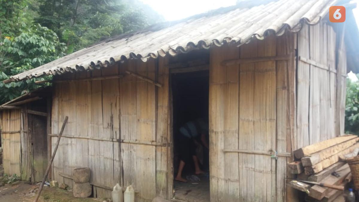 Kisah Miris Pasutri Hidup di Gubuk Reyot dengan 5 Anaknya di Manggarai  Timur - Regional Liputan6.com
