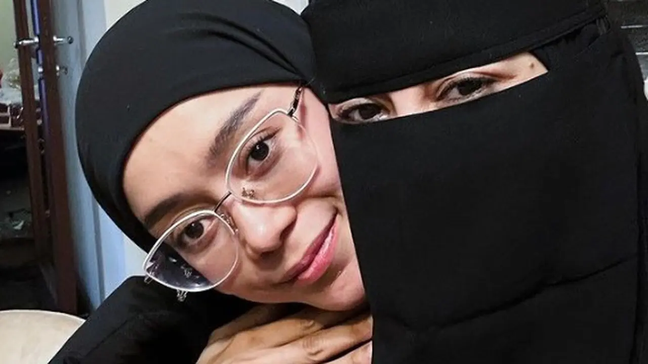 Lesti Kejora gelar pengajian (Instagram/_ummi_pipik_)