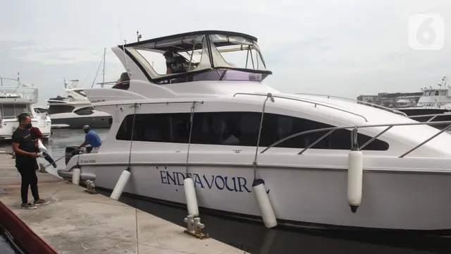 Berlayar ke Kepulauan Seribu dengan Kapal Yacht