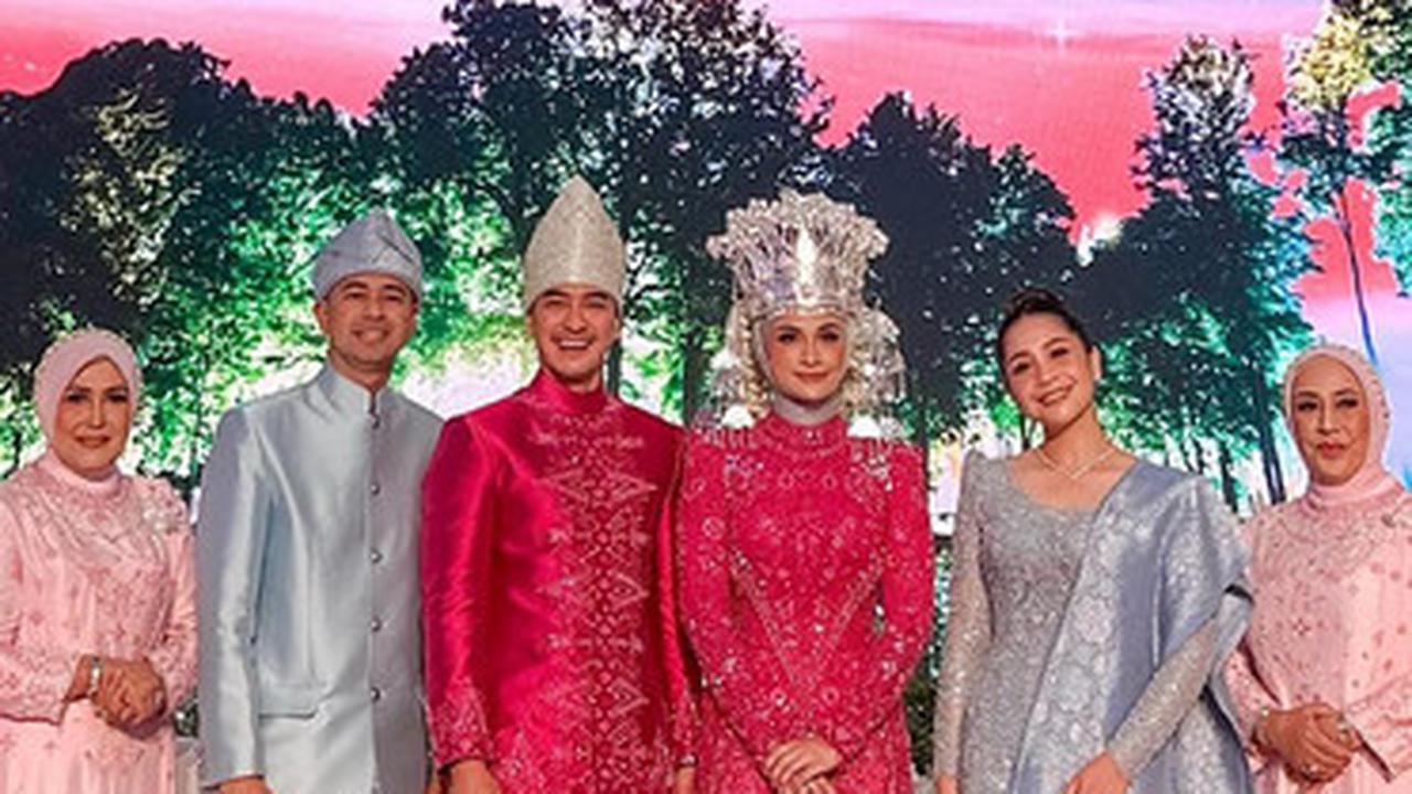 Potret Nagita Slavina Tampil Berkelas Hadiri Resepsi Pernikahan Zumi Zola & Putri Zulhas, Cantiknya Selalu Buat Salfok