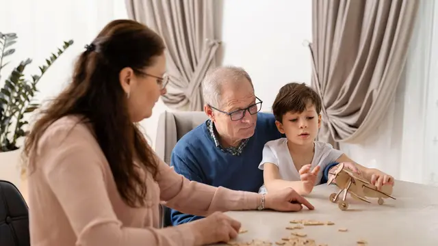 Tips Parenting Self Efficacy dalam Merawat Anak Autisme agar Orangtua Lebih Percaya Diri Mendampingi Anak