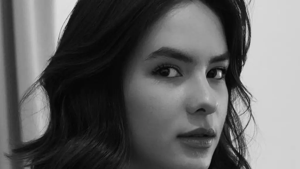 Rasanya hampir semua orang pernah memiliki fase rambut bondol. Begitu pula dengan Steffi Zamora sebelum menikah dan menjadi ibu [@steffizamoraaa]