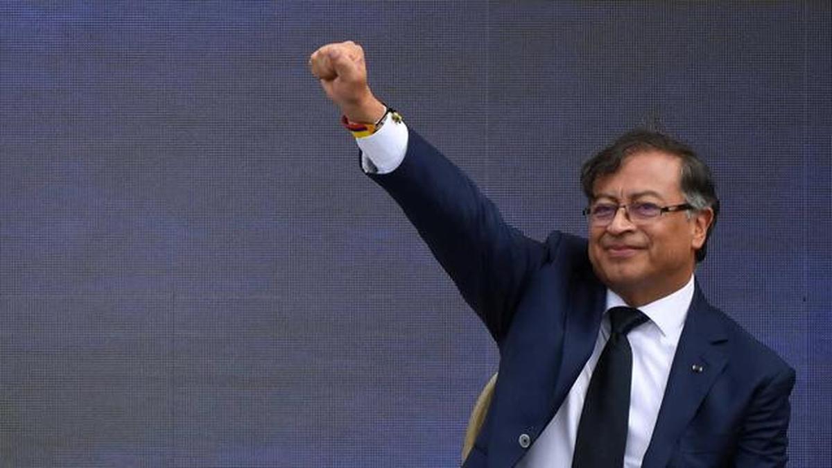 Diincar Trump, Gustavo Petro Kerahkan 30.000 Prajurit Kolombia ke Perbatasan Venezuela