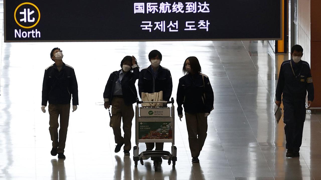 FOTO: Jepang Konfirmasi Kasus Pertama COVID-19 Varian Omicron