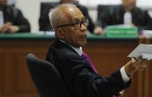 Suap panitera PTUN Medan, OC Kaligis pakai uang pribadi USD 2.500