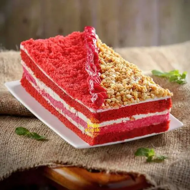 Cake Thiwul varian Red Velvet Nougat