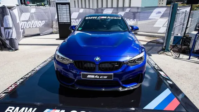 BMW M4 CS