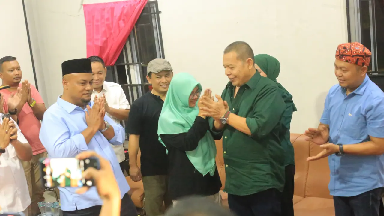 Pasangan calon Bupati dan Wakil Bupati Siak nomor urut 2, Afni Zulkifli-Syamsurizal mengklaim kemenangan di Pilkada Siak 2024, Rabu (27/11) (Istimewa)