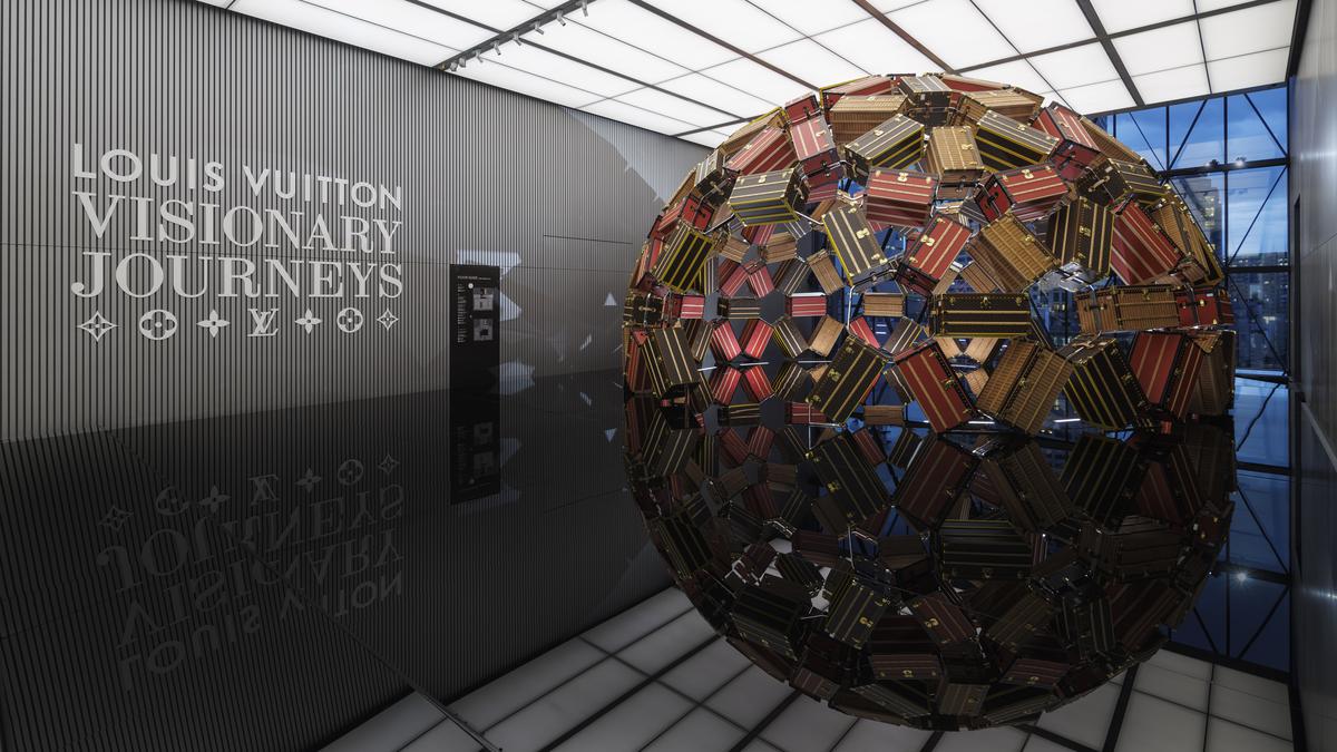 Visionary Journey, Dunia Louis Vuitton Bersama Seniman Jepang dalam Pameran Koleksi Mahakarya