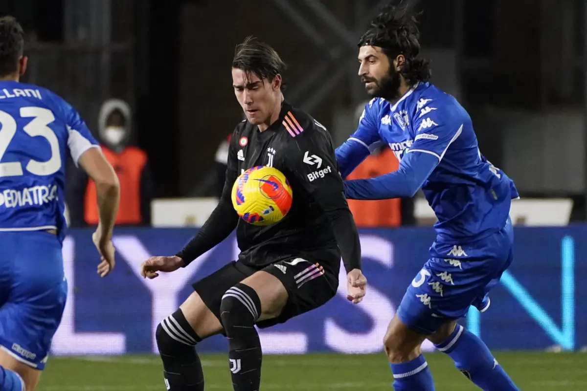 Foto: Dusan Vlahovic Borong 2 Gol, Juventus Menang Tipis Atas Empoli di Liga Italia