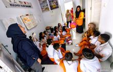 UMKM Elok Edukasi Makanan Sehat Tanpa Pengawet, Ajak Siswa SD Madania Belajar Produksi Langsung
