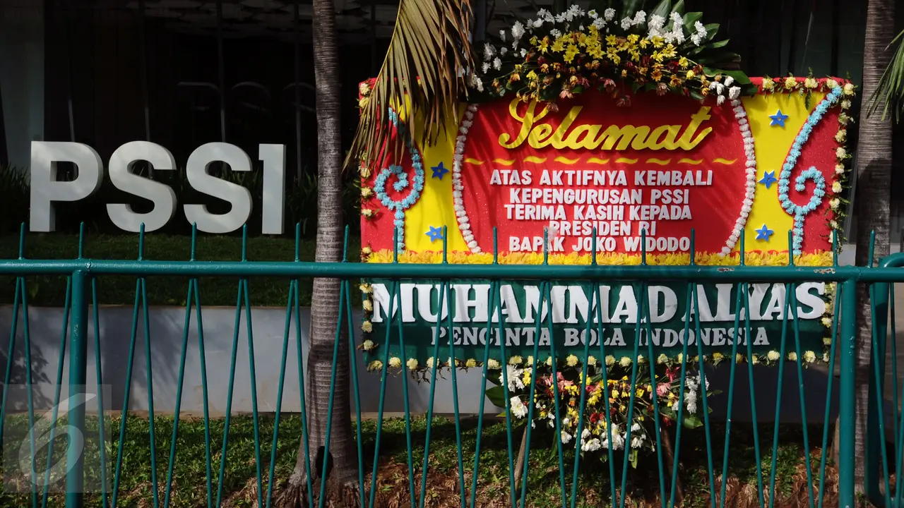 20160227-SK Pembekuan Masih Dikaji, PSSI Dapat Karangan Bunga-Jakarta