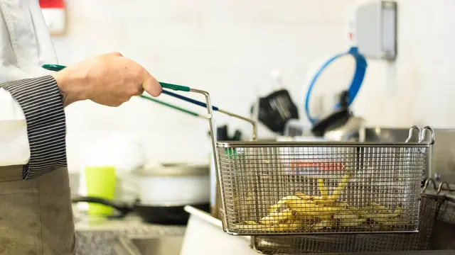 Tiriskan makanan lebih dulu