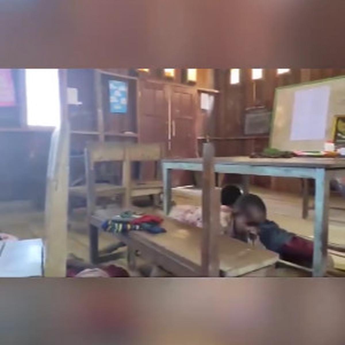 Rekaman Video Siswa SD di Papua Ketakutan lagi Belajar di Kelas Tiba-Tiba Terjadi Baku Tembak