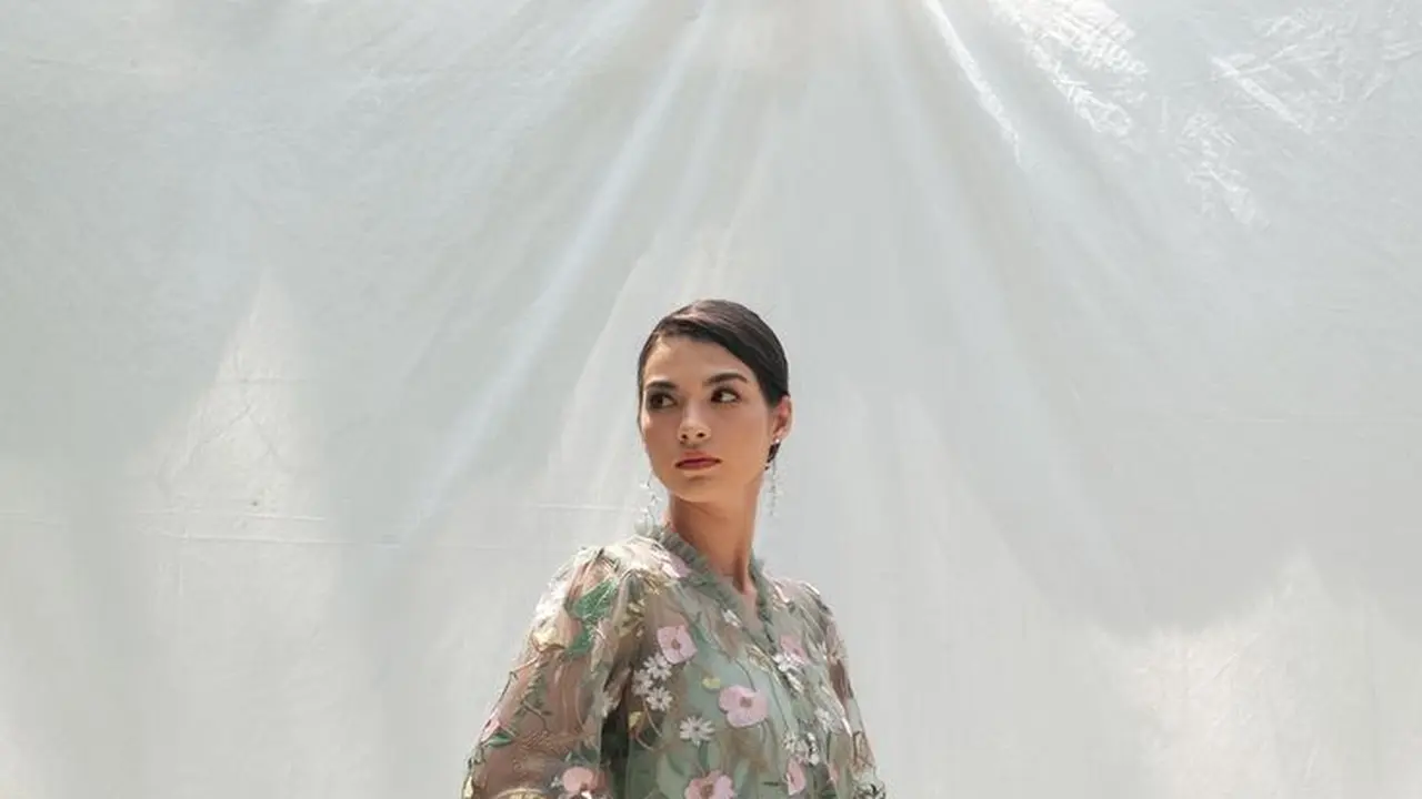 Baju Kurung dalam Sejarah dan Perkembangannya di Dunia Fashion Indonesia