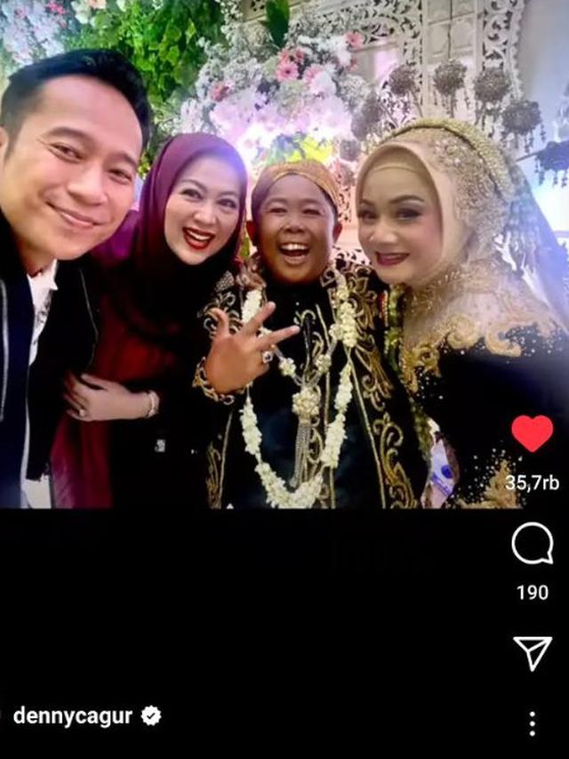 6 Momen Pernikahan Komedian Adul dan Wenty Eri, Digelar Meriah