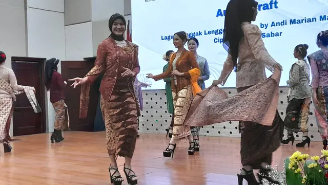 Ternyata Pakai Kebaya Tanpa Wastra Tak Bisa Disebut Berkebaya Menurut Isi Dossier ke UNESCO