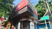 Saksi Ungkap Detik-Detik Massa Bakar Pos Polisi di Depok