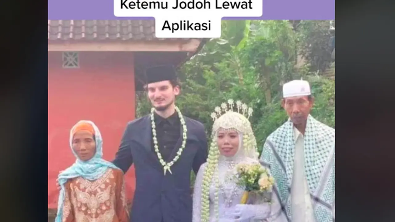Viral Ustazah Lombok Dinikahi Bule Asal Belgia