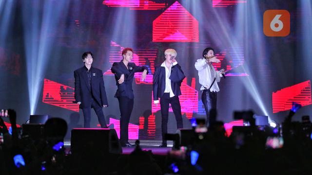 [Fimela] Winner Tutup ON OFF FESTIVAL 2019