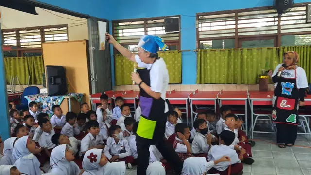 Yayasan Pundi Amal Peduli Kasih (YPP) SCTV-Indosiar bersama Lembaga Penelitian & Pengabdian kepada Masyarakat Akademi Televisi Indonesia LPPM ATVI) menggelar kegiatan literasi media dengan tema “Gemar Membaca” di SDN 04 Sukatani