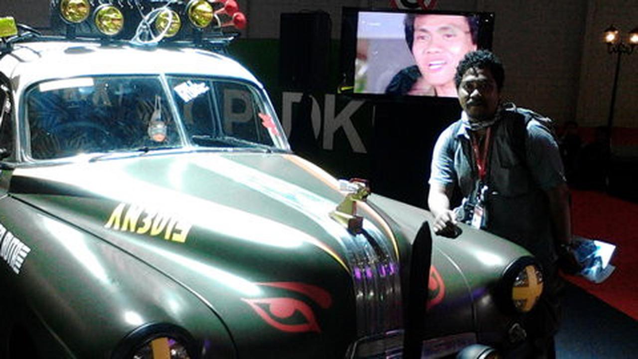 Mobil bumper gigi Hanoman film Warkop DKI nampang di IIMS 2015