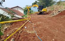 Satpol PP Bandung Barat Segel Proyek Ilegal di Lereng Gunung Pasarean, Warga Lega