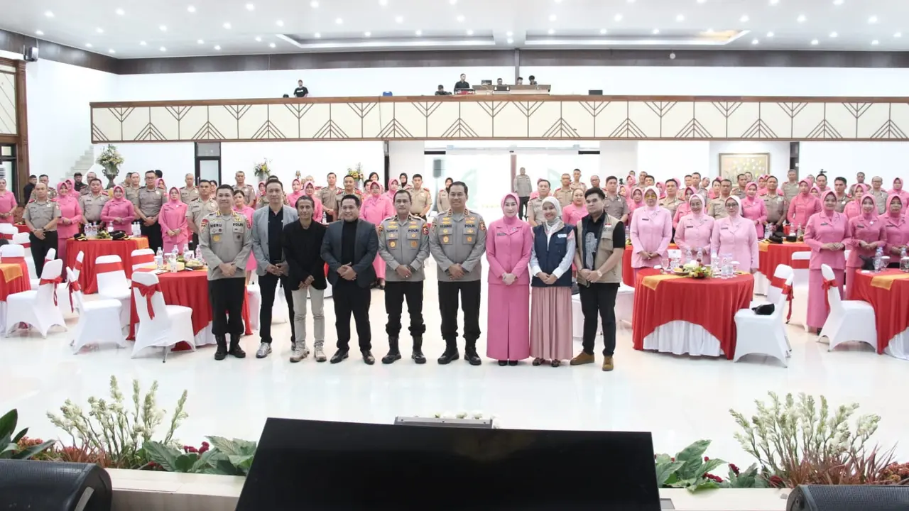 YKMK dan Bening Psikologi ajarkan Metode USEFT untuk anggota Polri (Liputan6.com/Istimewa)