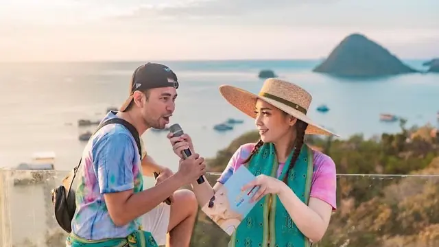 Potret 6 Artis Tanah Air di Resort Mewah Labuan Bajo, Disebut Santorini Indonesia