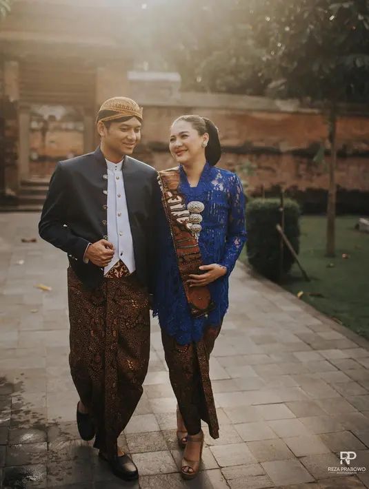 Bima begitu panggilan buah hati anak pertama pasangan ini. Kehadiran Bima merupakan cucu kedua dari orangtua Vicky.  (instagram/vickyshu)