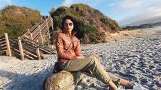 Ditengah kesibukannya di dunia entertain, Maudy Ayunda kerap menghabiskan waktu senggangnya untuk menikmati alam bebas. Meski tengah bersantai, gayanya selalu modis. (Liputan6.com/IG/@maudyayunda)