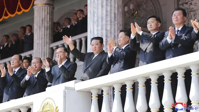 FOTO: Korea Utara Rayakan 110 Tahun Kelahiran Kim Il-sung